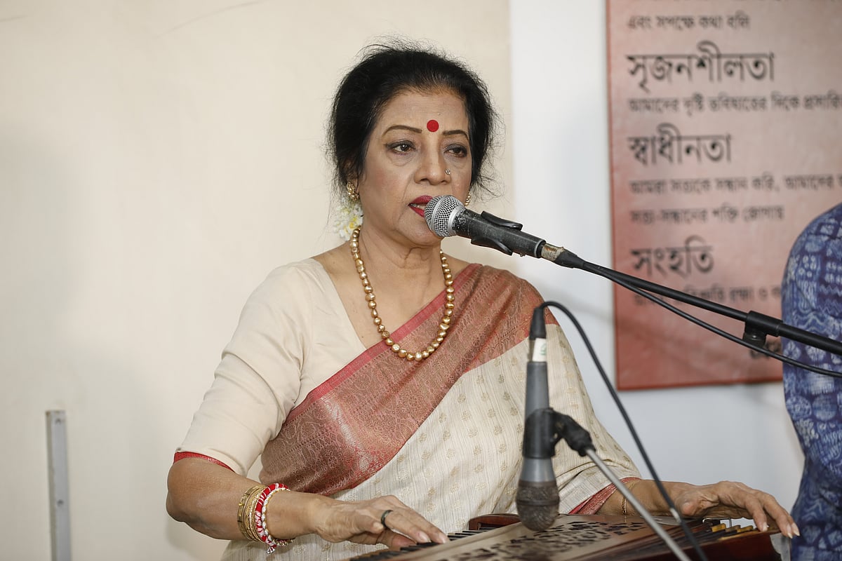 প্রথম আলোর মিউজিক ডেস্ক আয়োজনে সুরের মূর্ছনায় মুগ্ধ করলেন ফাতেমা তুজ জোহরা