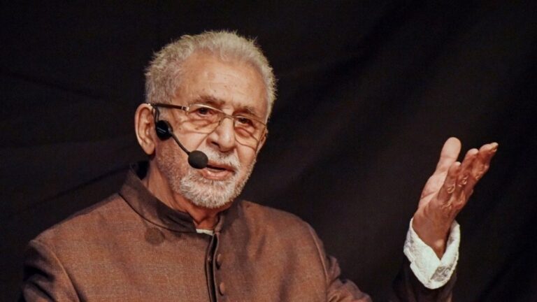 লাইফ টাইম অ্যাচিভমেন্ট পুরস্কার প্রত্যাখ্যানের নেপথ্য কারণ জানালেন নাসিরুদ্দিন শাহ