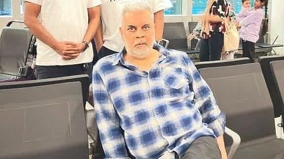 লন্ডনে দীর্ঘ চিকিৎসার পর দেশে ফিরছেন চিত্রনায়ক ইলিয়াস কাঞ্চন