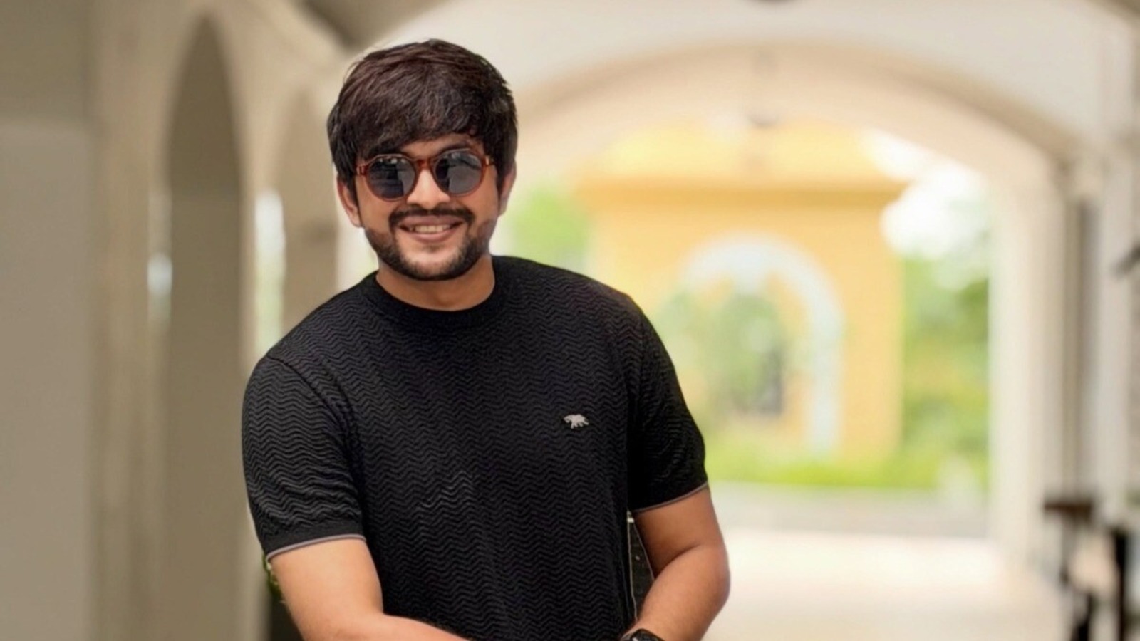 লক্ষ্মী ঝাঁপি ধারাবাহিকের হাত ধরে অভিনয়ে প্রত্যাবর্তন ও শুভস্মিতার সঙ্গে পরিণয়ের পথে সৌরভ চক্রবর্তী