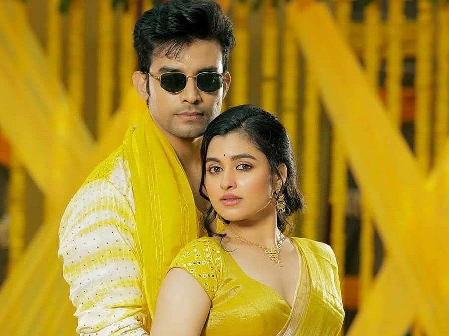 বিচ্ছেদের গুঞ্জনে মুখ খুললেন রণজয় বিষ্ণু, ব্যক্তিগত জীবনে গোপনীয়তা চেয়ে ভক্তদের অনুরোধ