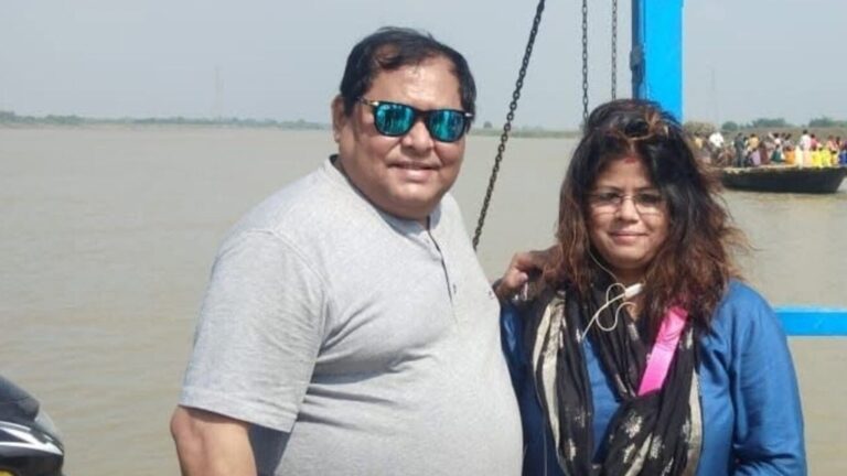 নেপালের প্রাকৃতিক দুর্যোগ কাটিয়ে কলকাতায় ফিরলেন খরাজ মুখোপাধ্যায়