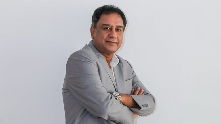 ভালো চিত্রনাট্যের অপেক্ষায় জাহিদ হাসান