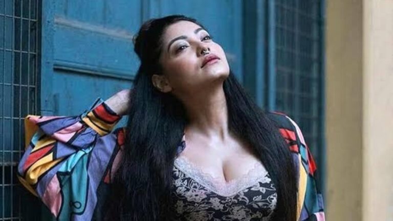 মির্জাপুরের জরিনা চরিত্রে অভিনয় করে কুপ্রস্তাবের শিকার অনংশা বিশ্বাস