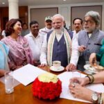 প্রধানমন্ত্রীর বাসভবনে প্রাতঃরাশ ও সৌজন্য সাক্ষাতে তৃণমূল সাংসদদের প্রতিনিধি দল