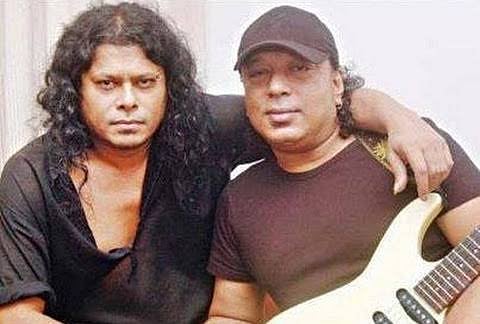 রোমে কনসার্টের মঞ্চে আইয়ুব বাচ্চুর স্মৃতিচারণ করলেন জেমস