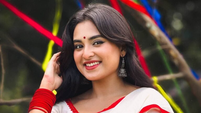সময়ের জনপ্রিয় অভিনেত্রী তটিনীর অভিনয় ভাবনা ও ক্যারিয়ারের নানা দিক