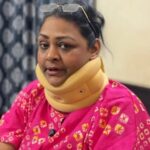 অতিরিক্ত মুঠোফোন আসক্তি ডেকে আনল বিপর্যয়, ঘাড়ে অস্ত্রোপচার দক্ষিণী অভিনেত্রী শাকিলার