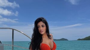সামাজিক যোগাযোগমাধ্যমে সরব মডেল ও অভিনেত্রী তানজিয়া জামান মিথিলা
