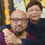 চল্লিশ বছর আগের ইচ্ছা পূরণ করলেন রুবেল বড় ভাই সোহেল রানাকে উপহার দিলেন শখের ঘড়ি