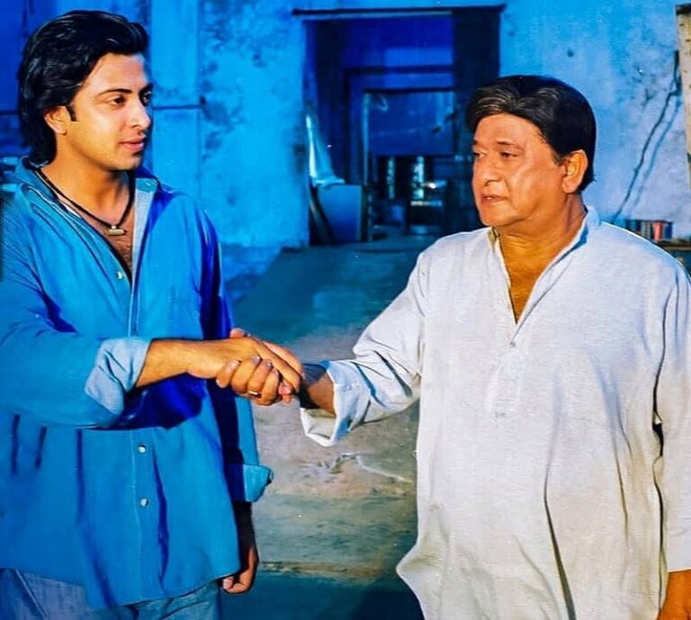 নায়করাজ রাজ্জাকের নবম মৃত্যুবার্ষিকীতে শাকিব খানের আবেগঘন শ্রদ্ধাঞ্জলি
