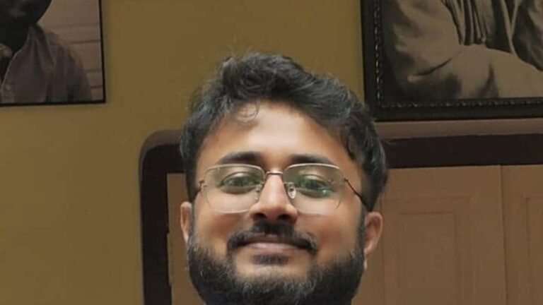 সৃজিত মুখোপাধ্যায়ের উইঙ্কল টুইঙ্কল ছবিতে নতুন অবতারে উন্মেষ গঙ্গোপাধ্যায়