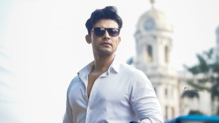 অভিনয়ের খাতিরে যেকোনো পরিস্থিতির সঙ্গে মানিয়ে নিতে প্রস্তুত রণজয় বিষ্ণু