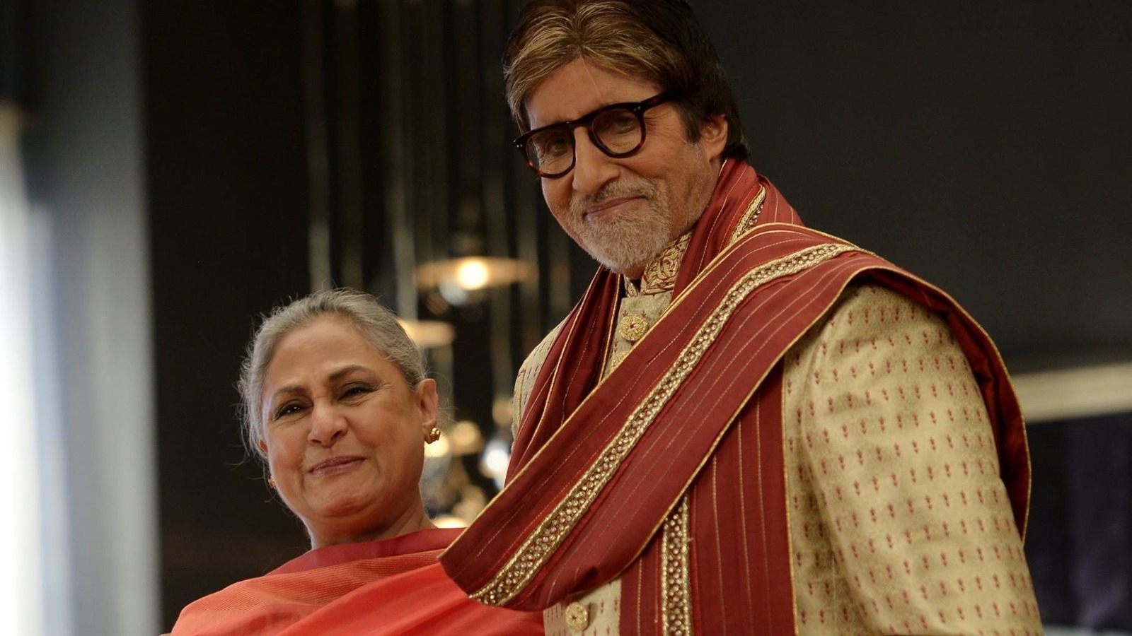 জয়া বচ্চনের বকুনি এড়াতে অভিনব কৌশল ফাঁস করলেন অমিতাভ বচ্চন