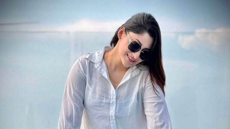 বিয়ের গুঞ্জনের মাঝে নতুন লুকে হাজির পূজা চেরী