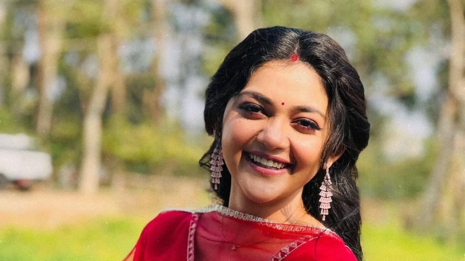 অজেয়া সিরিজে নতুন লুকে ফিরছেন ছোট পর্দার জনপ্রিয় অভিনেত্রী শিরিন পাল