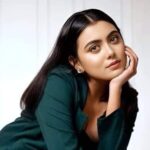 সৃজিতের ছবিতে ইধিকা পাল মহালয়ার বিশেষ আয়োজনে দেবী দুর্গার সাজে ক্যামেরার সামনে