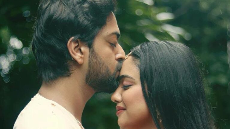 নিশুতি রাতে বাগদান সারলেন টলিউডের তারকা জুটি অনুভব ও অনুষ্কা