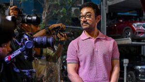 পঁচিশ বছরের তরুণ ক্রিকেটার রূপে পর্দায় ফিরছেন ৬১ বছর বয়সী আমির খান