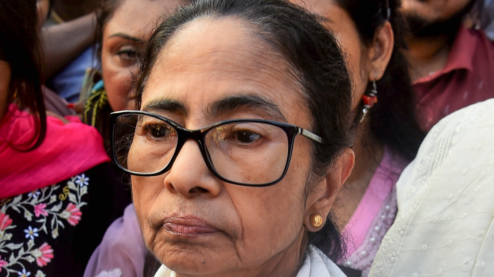 Mamata on Chest Pain: গাড়িতে পাথর ছোড়ায় আমার বুকে ব্যথা হচ্ছিল, ২ দিন কথাও বলতে পারিনি, দাবি মমতার