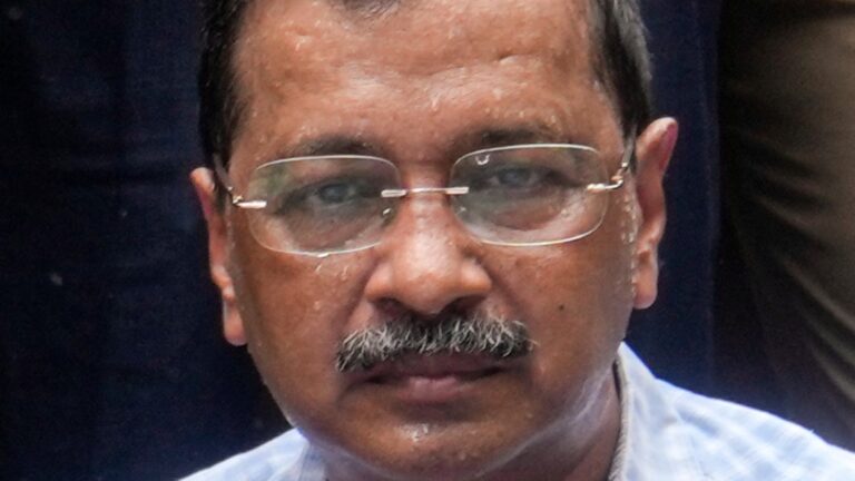 ভারতে নিজের সোশ্যাল মিডিয়া অ্যাকাউন্ট সীমিত করার অভিযোগে মেটার বিরুদ্ধে সরব অরবিন্দ কেজরিওয়াল