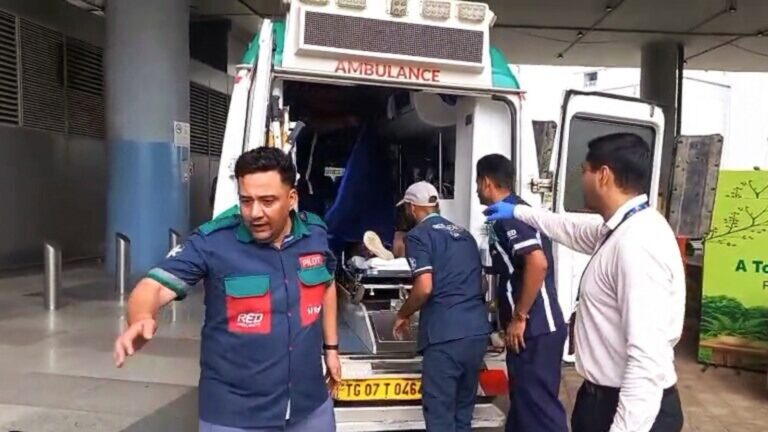 মাঝ আকাশে তীব্র টার্বুলেন্সের কবলে এয়ার ইন্ডিয়ার বিমান, আহত ১২