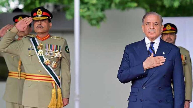 সৌদি আরবে উচ্চপর্যায়ের সফরে শাহবাজ শরিফ ও সেনাপ্রধান অসীম মুনির