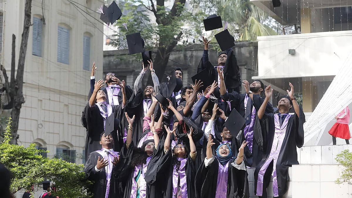 Jagannath University eyes second convocation as over 21,000 graduates await ceremony
