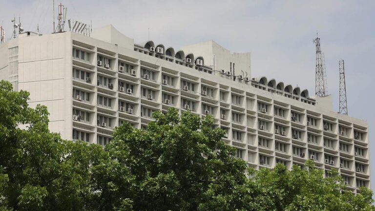 Killing of harmless snakes at Bangladesh Secretariat sparks outcry over wildlife conservation negligence