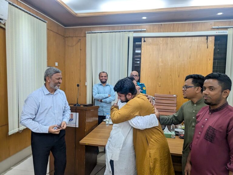 Student wings of BNP and Jamaat-e-Islami agree to peaceful coexistence at Government Madras-e-Alia Dhaka dormitory following mediated talks