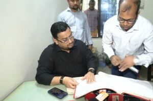 Eighteen Land Office Officials Issued Show-Cause Notices Following Surprise Inspection in Narayanganj