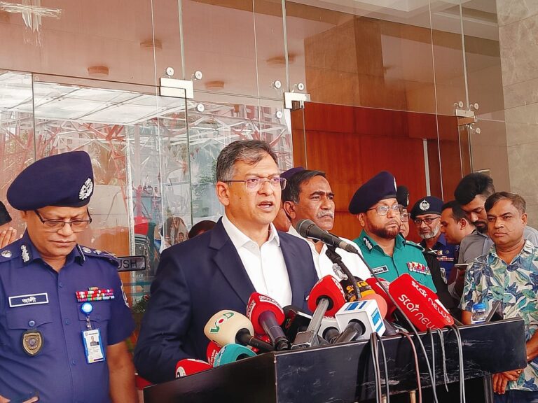 Interior Minister Salauddin Ahmed Announces Special Unit and Cash Rewards for Recovering Illicit and Looted Weapons
