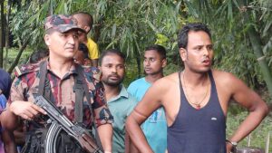 Villagers detain Indian national in Panchagarh border standoff following arrest of Bangladeshi man by BSF