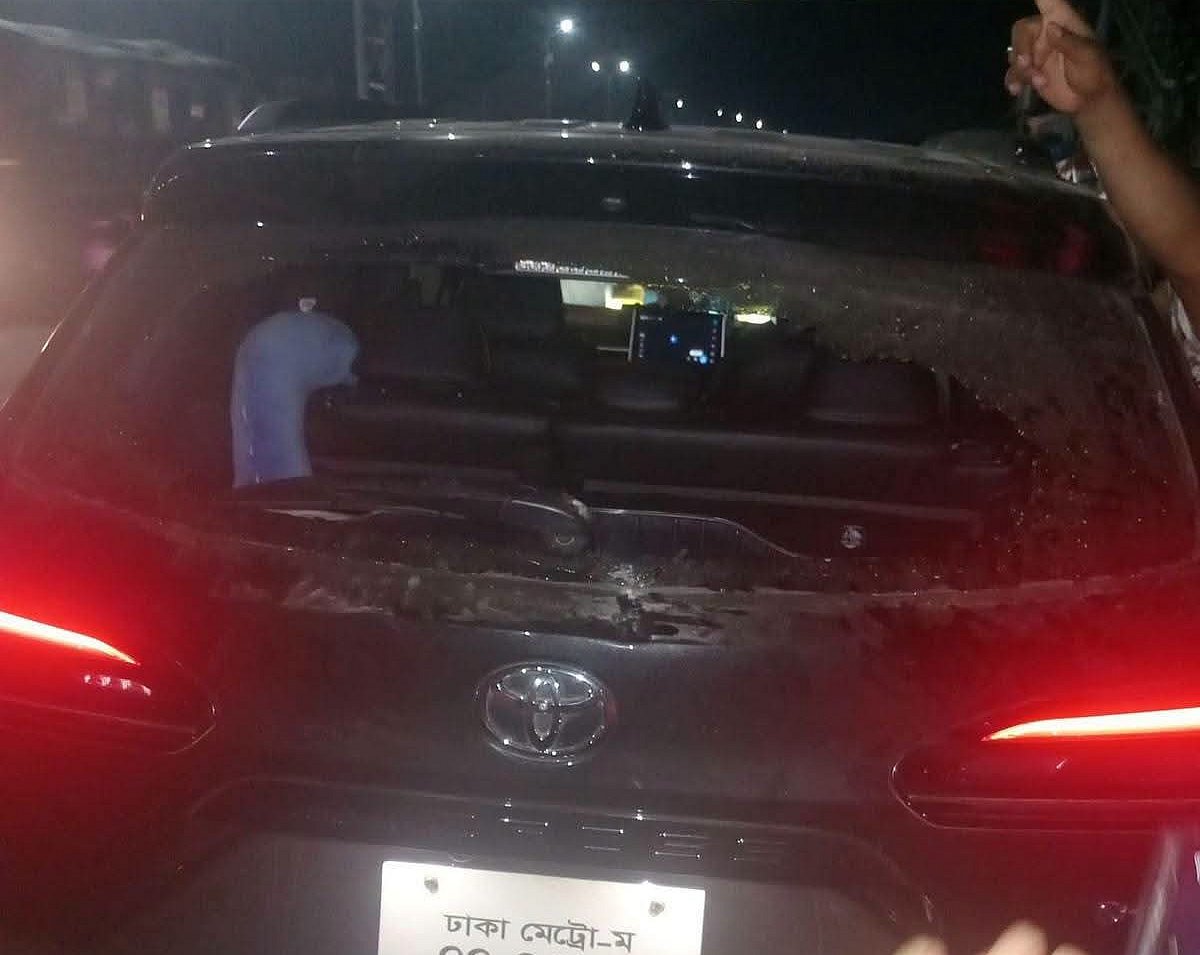 BNP Lawmaker Ainul Haque Car Attacked in Sirajganj Amid Local Protests