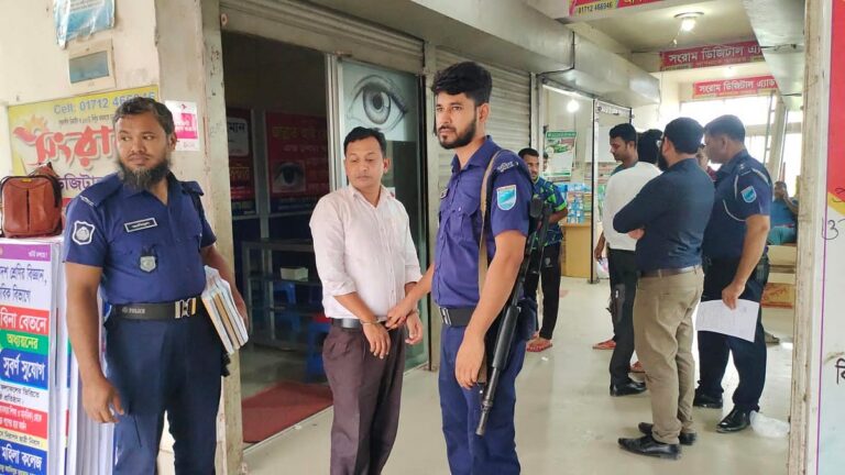 Fake doctor jailed for three months in Shariatpur for practicing without registration