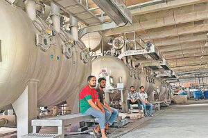 Severe Gas Crisis Drives Industrial Reliance on Diesel and Furnace Oil as Production Costs Surge