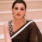 Dhallywood Actress Afia Nusrat Barsha Praises New Women-Operated Pink Bus Service in Bangladesh
