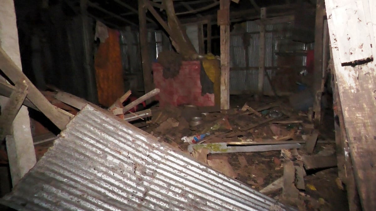Handmade bomb explosion damages abandoned house in Madaripur