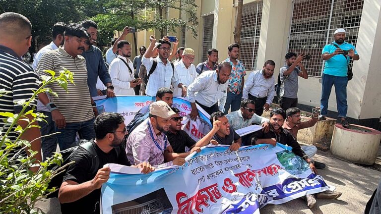 Journalist Assaulted in Shariatpur Following Social Media Criticism of Press Club Wall Demolition