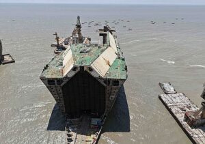 Operations suspended at Sitakunda shipbreaking yard following toxic gas leak that killed nine workers