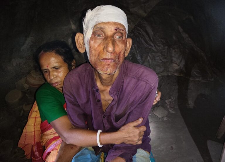 Three injured as armed robbers loot gold and cash in Manikganj Sadar Upazila