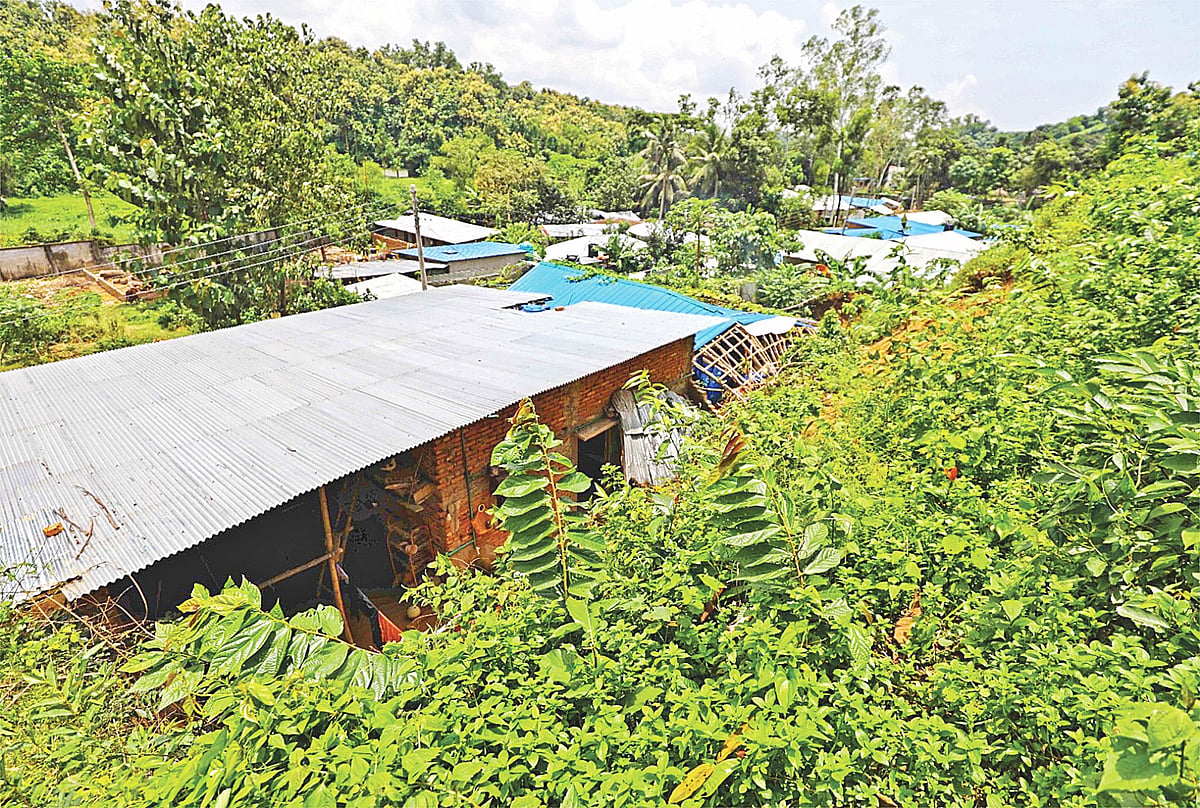 Illegal Hill Cutting and Land Grabbing Surge in Chittagong Boroitali Prompts Government Eviction Warnings