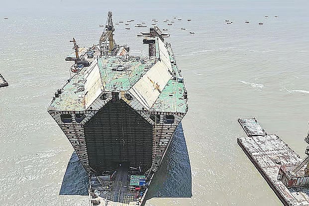 Death Toll Rises to 10 Following Toxic Gas Leak at Sitakunda Shipbreaking Yard