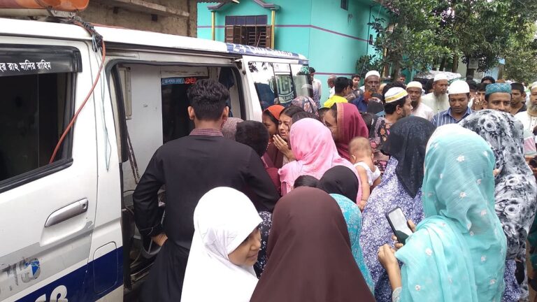 Off-duty police constable killed in Feni road accident while traveling home for holidays