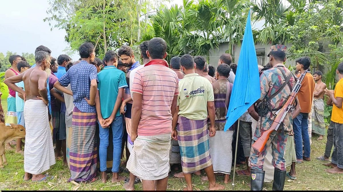 BGB Returns Seized Weapons to BSF Following Border Standoff in Lalmonirhat