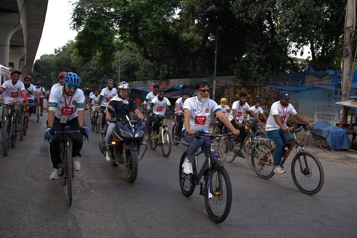 Dhaka Heritage Cycle Rally marks 416th anniversary of city foundation