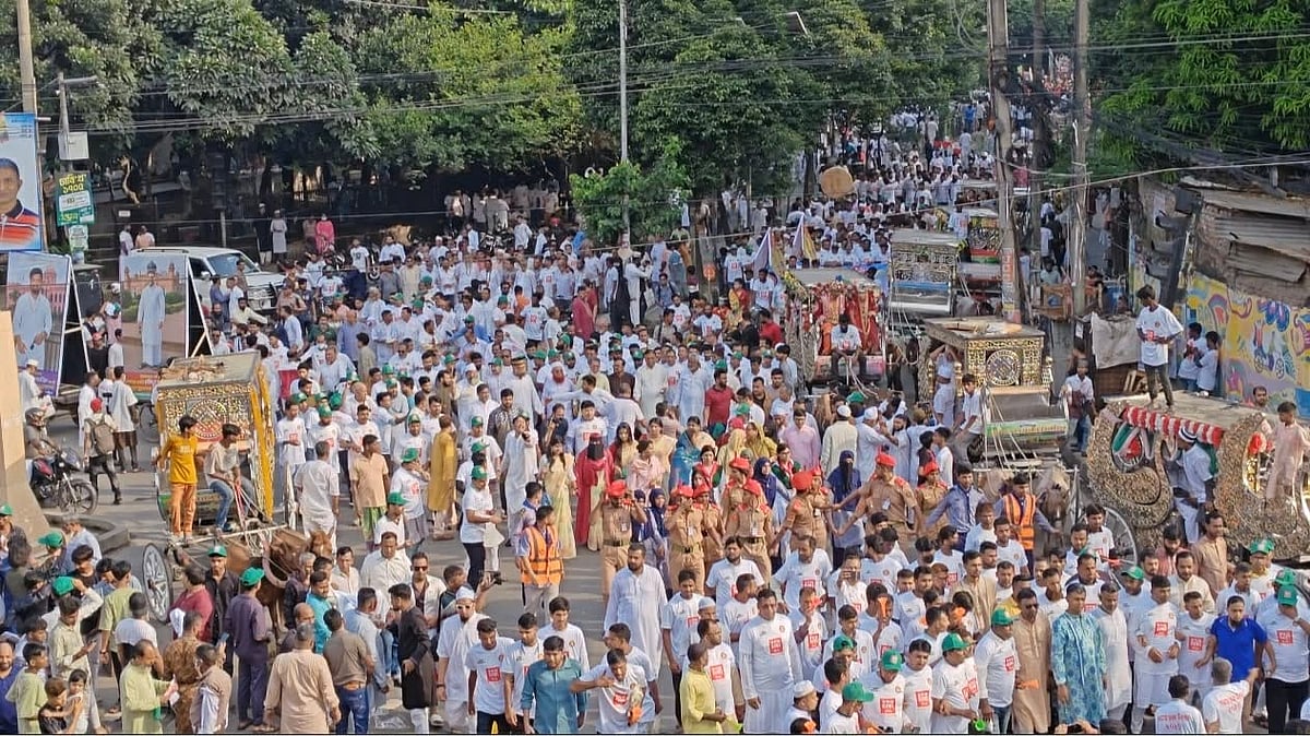 Dhaka South City Corporation marks 416th anniversary with colorful cultural procession