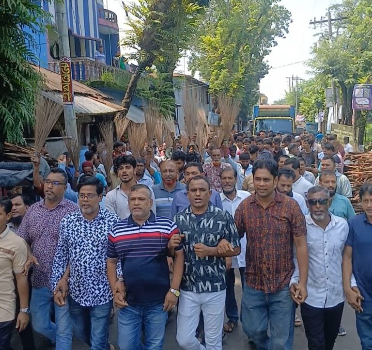 Jubodal Leaders Stage Protests in Patuakhali Over New Committee Appointments