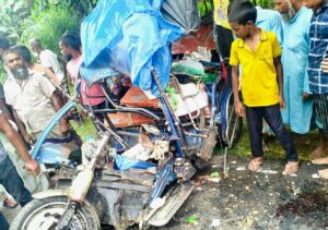 Two Killed and Four Injured in Three-Vehicle Collision in Thakurgaon