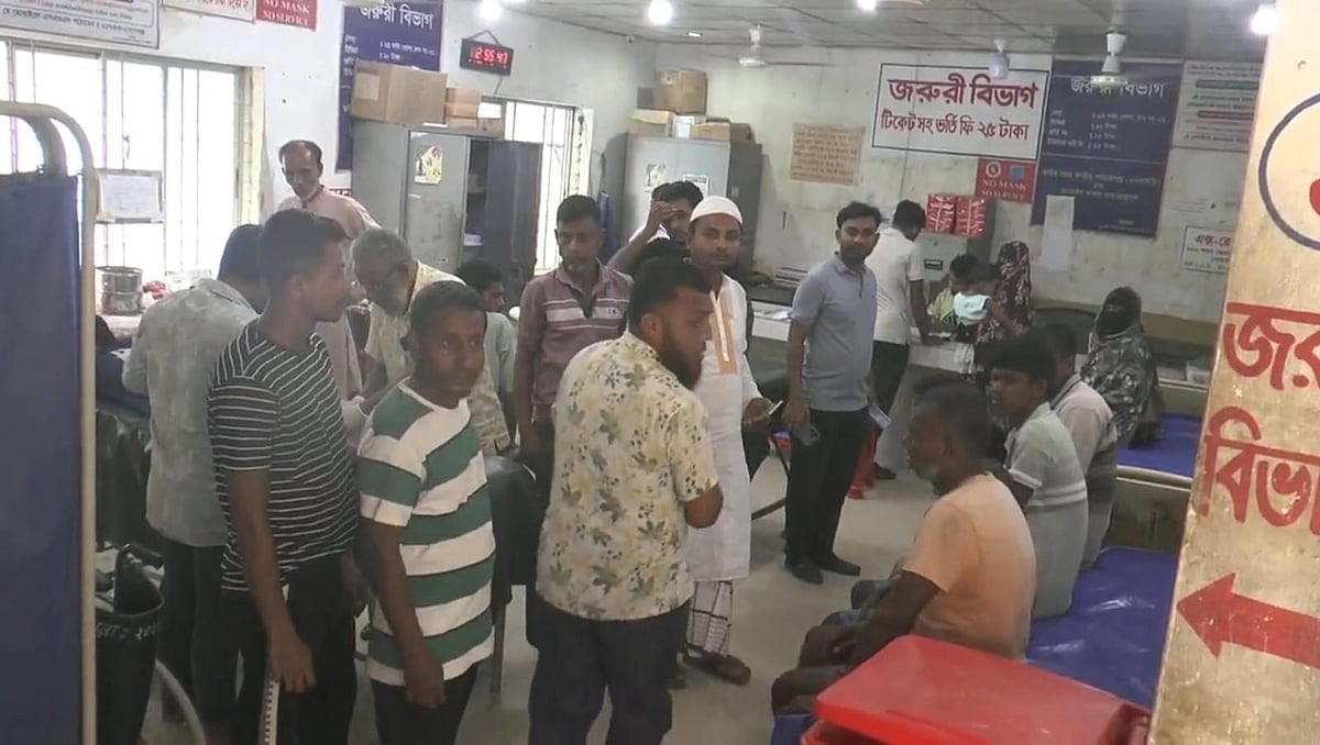One dead and 55 rescued after severe weather sinks cargo vessel and fishing trawlers off Hatiya coast